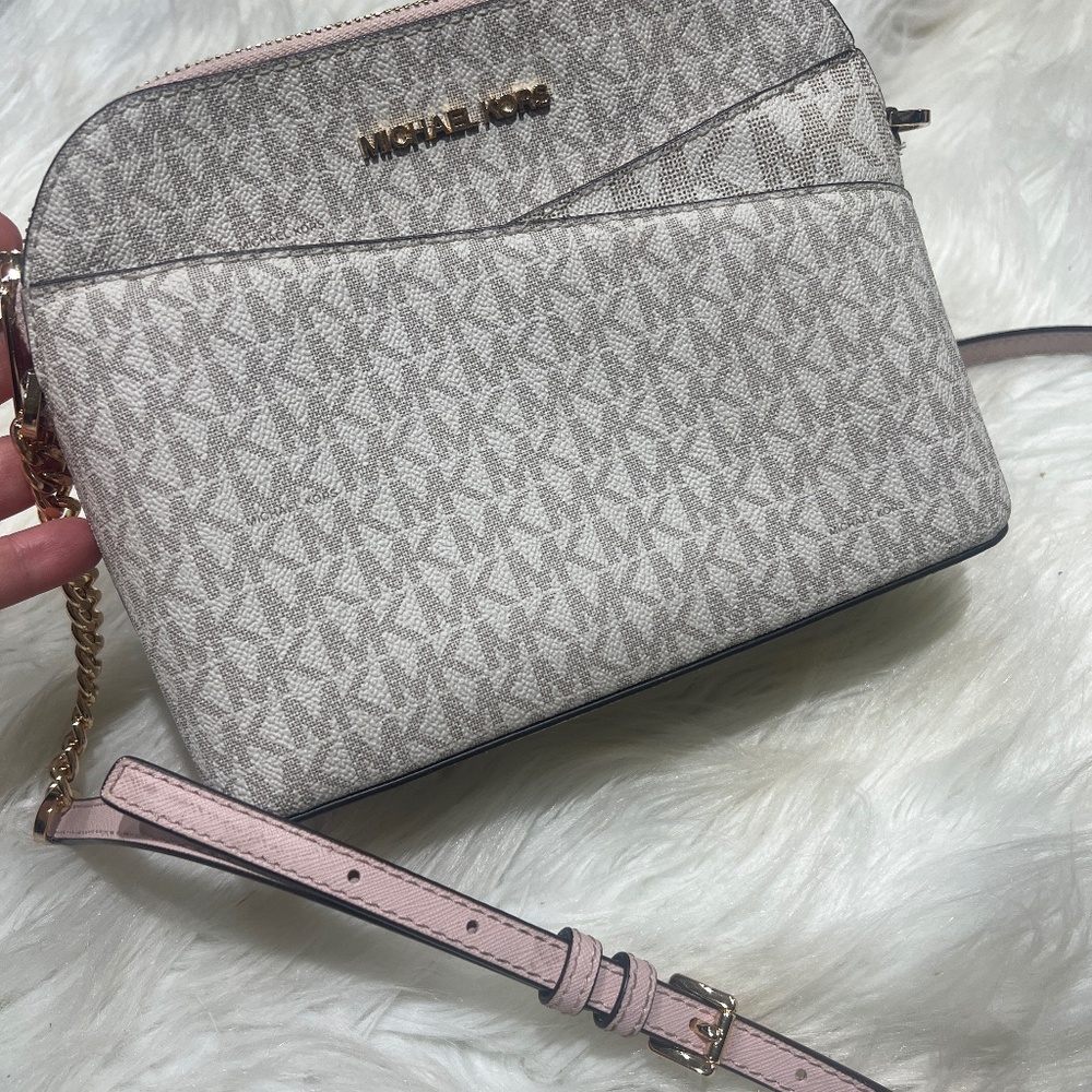 Michael Kors crossbody purse